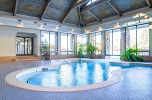 featured image of 100 Ridgelake Pkwy