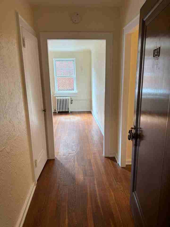 King Edward Annex Apartments - Photo 2 of 31