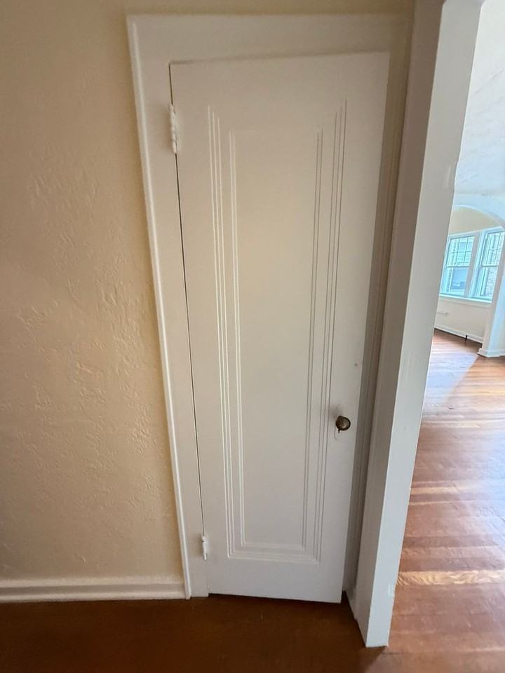 King Edward Annex Apartments - Photo 3 of 31