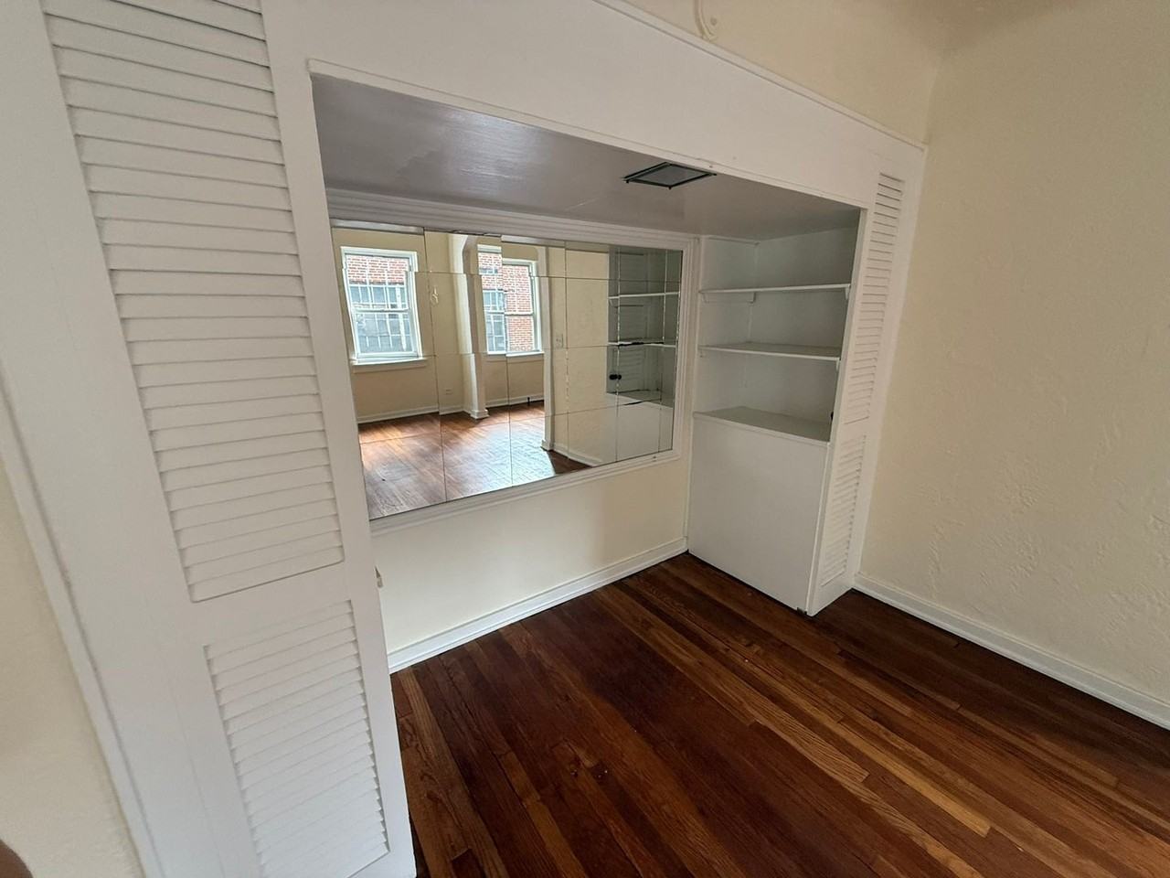 King Edward Annex Apartments - Photo 7 of 31