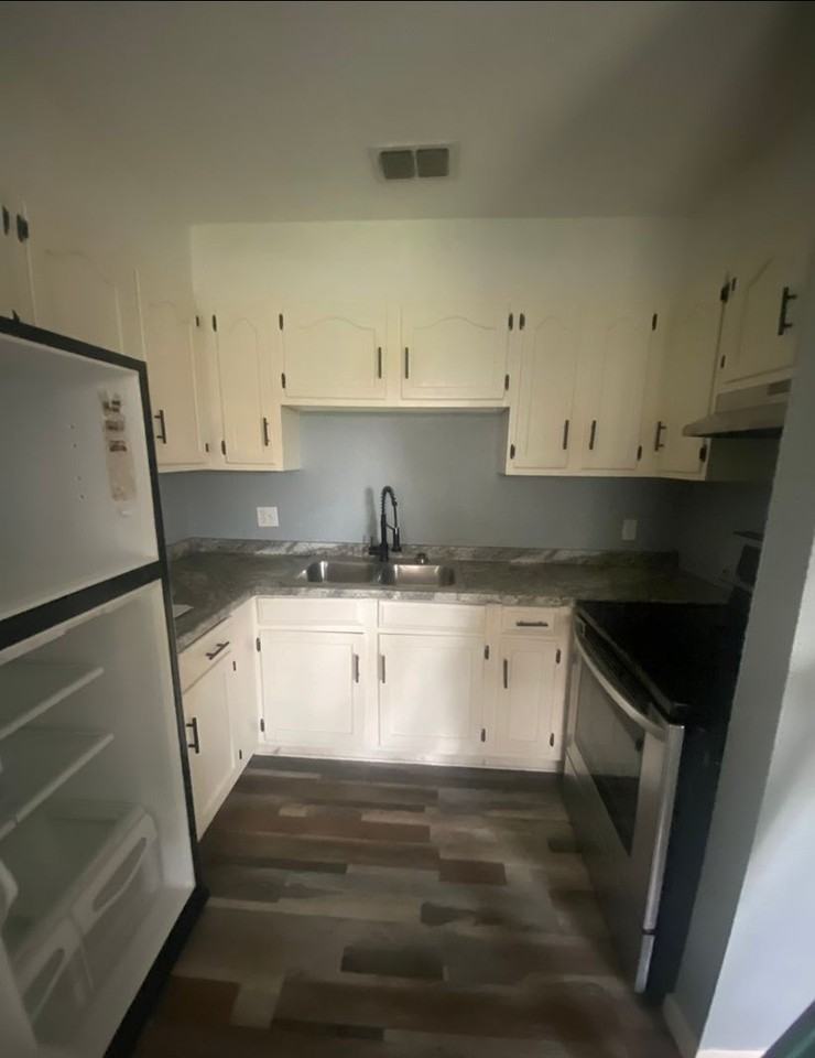 Audrey Garden Apartments - Photo 5 of 19