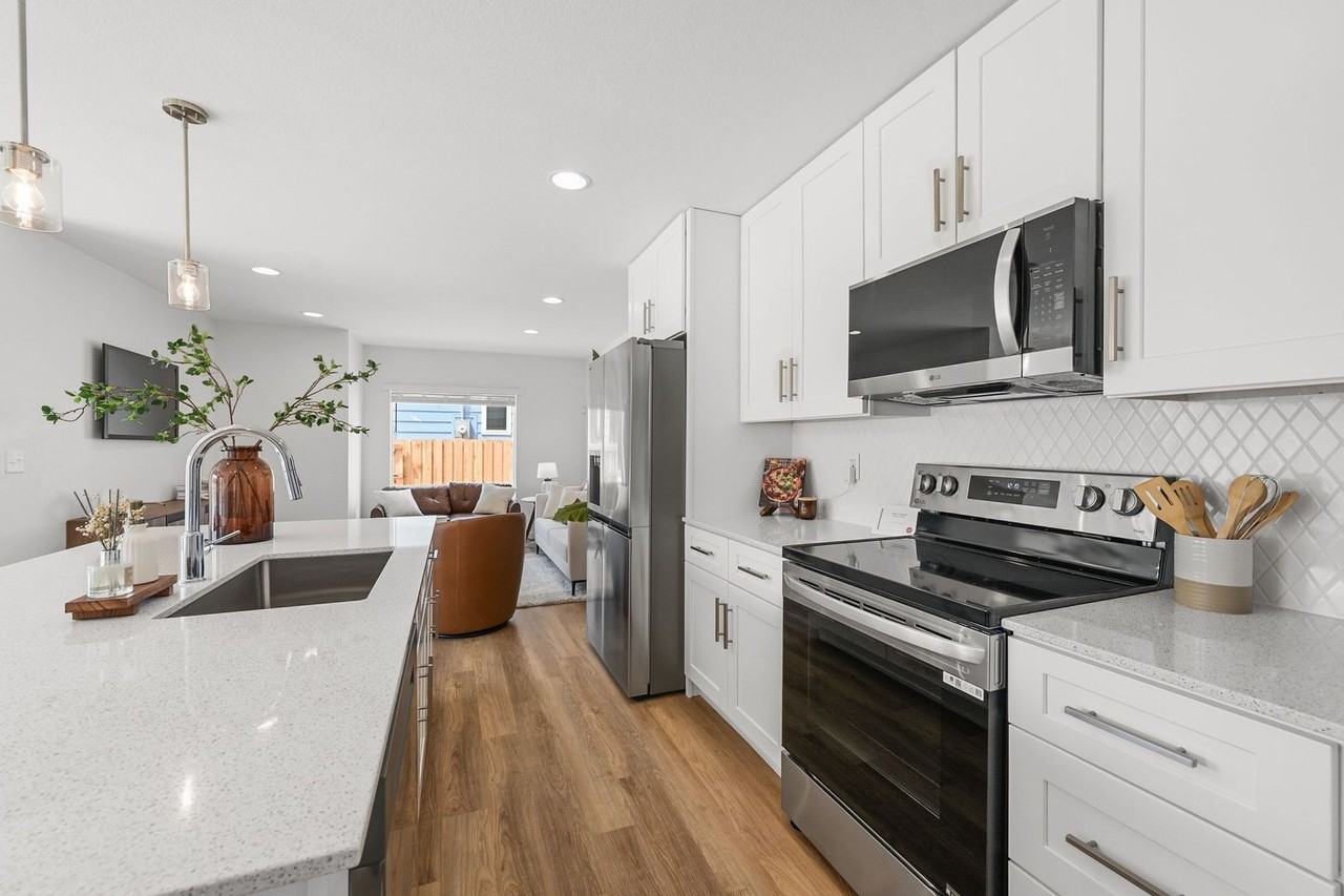 Grand Ave - Photo 2 of 42