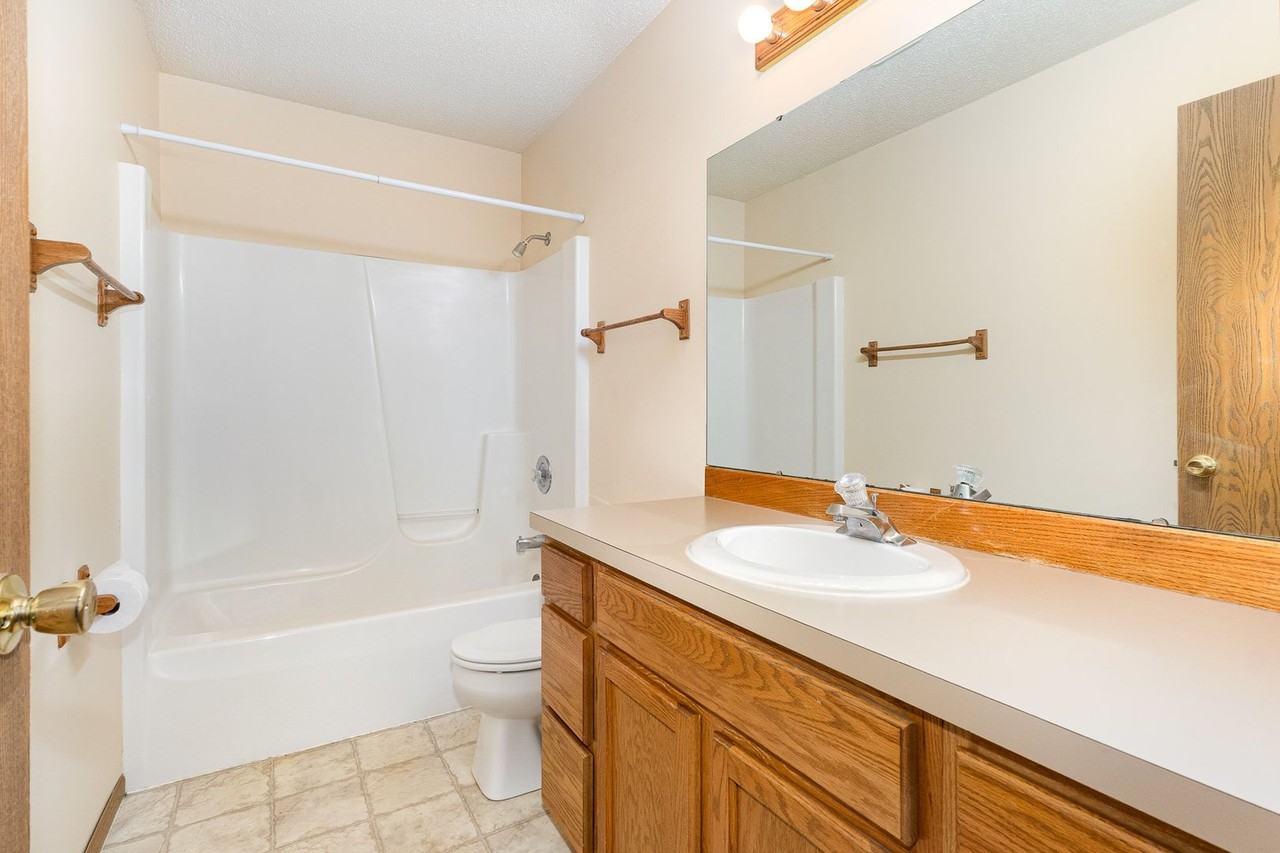 6215 Normandy Drive - Photo 5 of 19