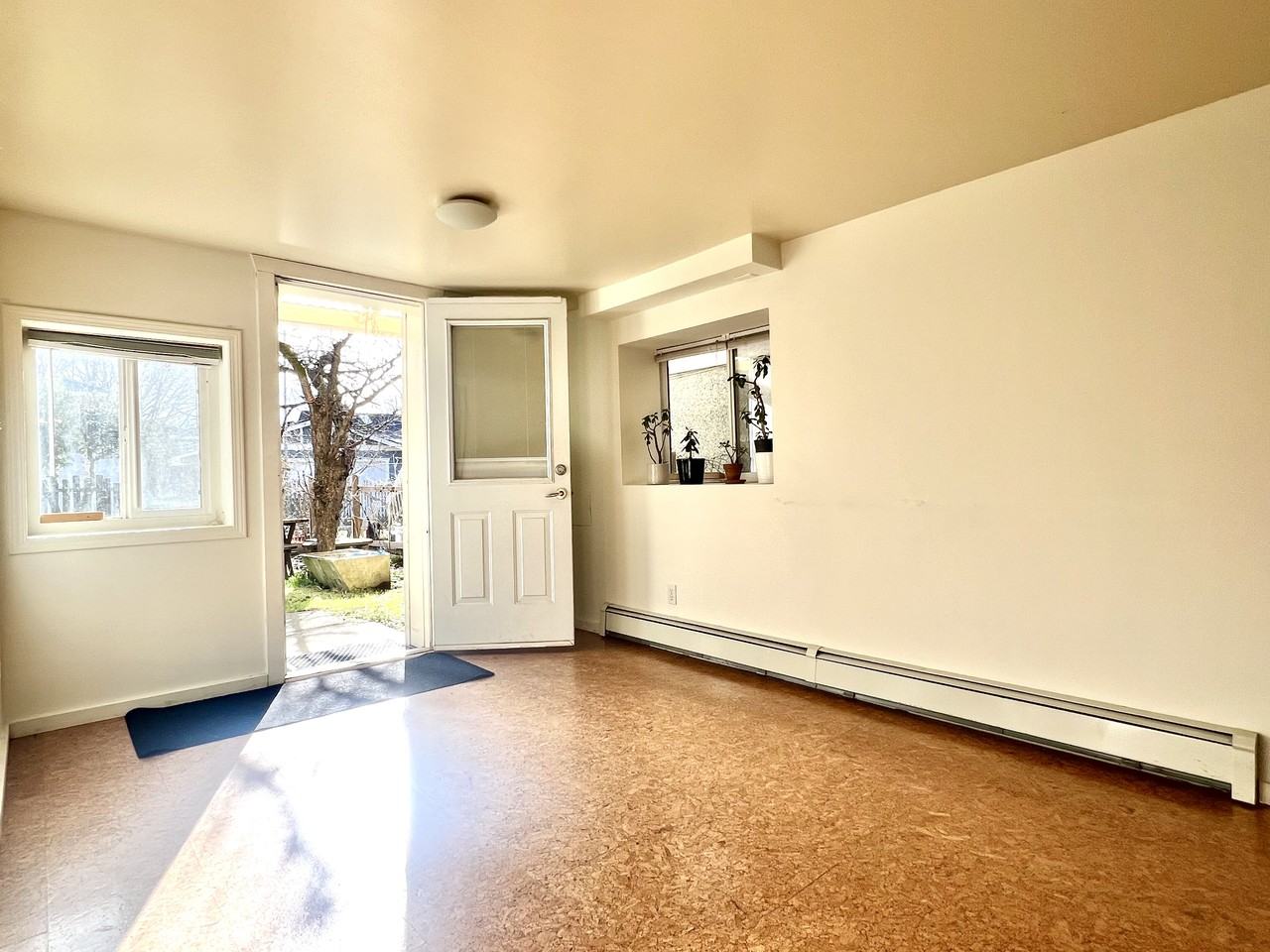 1142 East 23rd Avenue - Photo 3 of 22