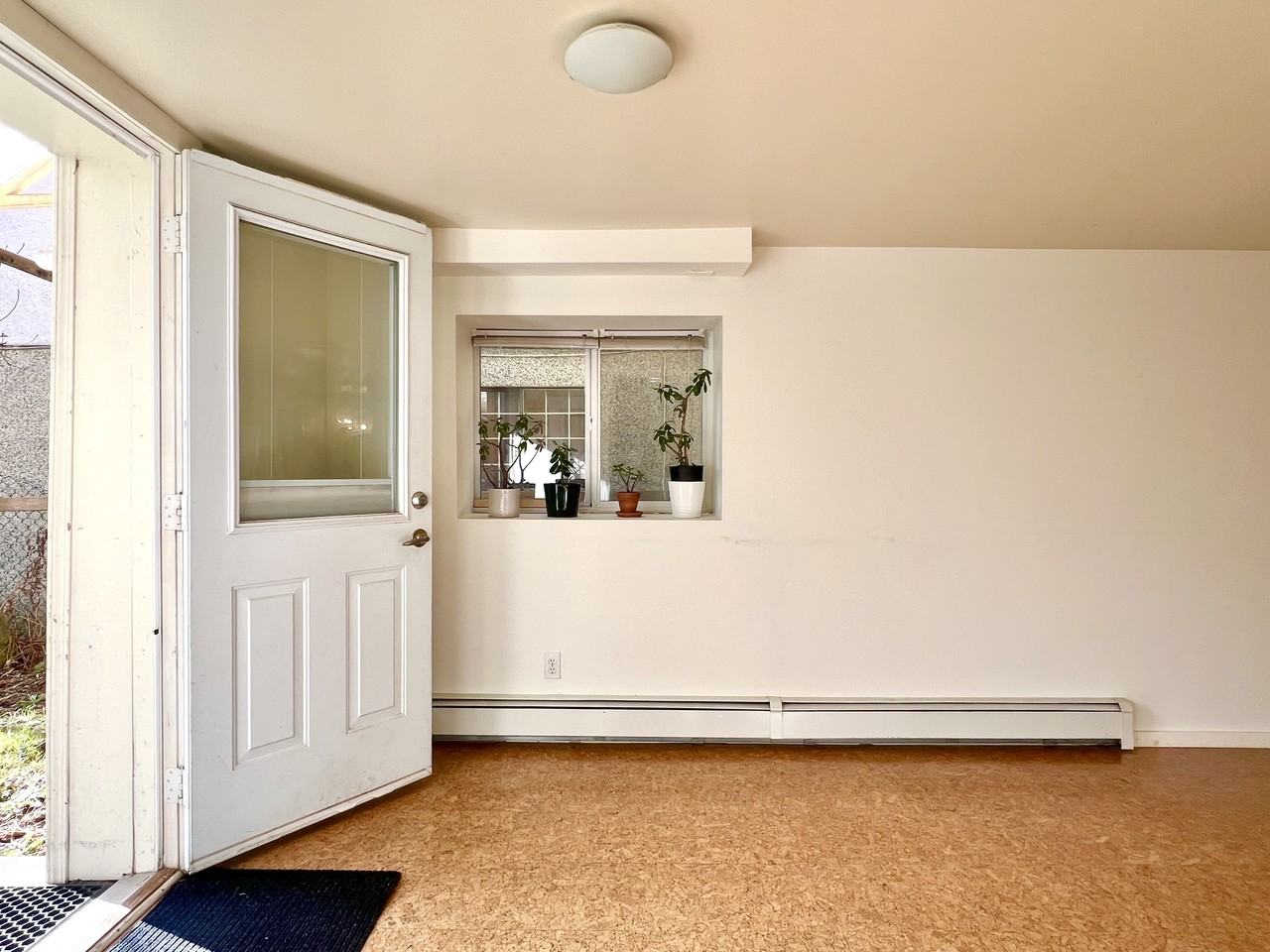 1142 East 23rd Avenue - Photo 4 of 22