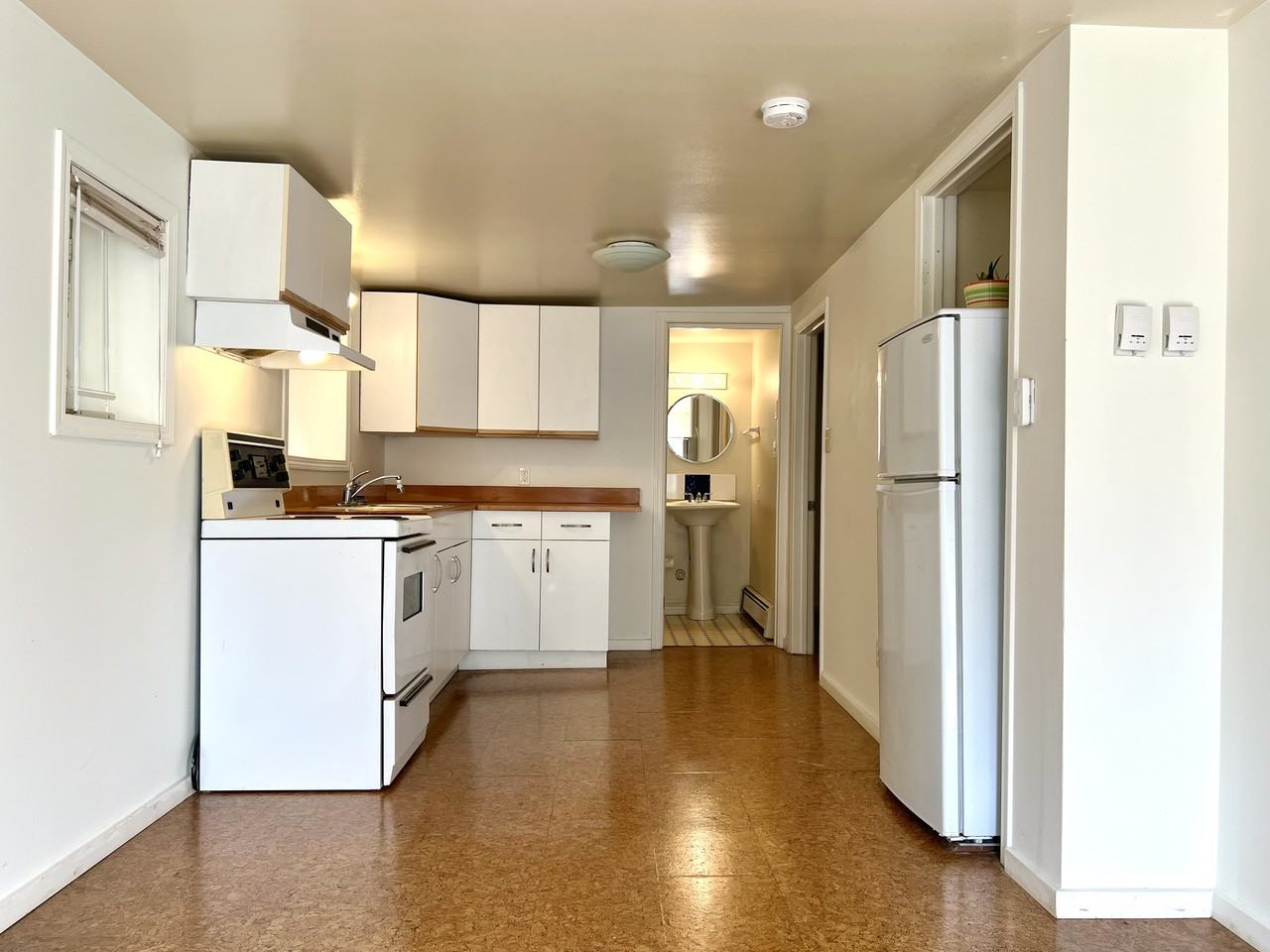 1142 East 23rd Avenue - Photo 7 of 22