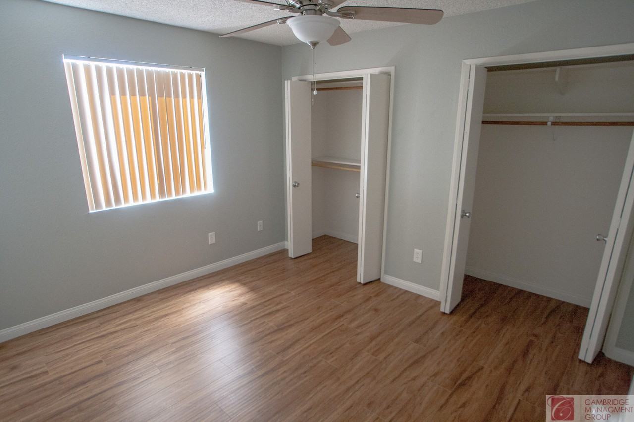414 S. Lincoln Ave - Photo 3 of 10