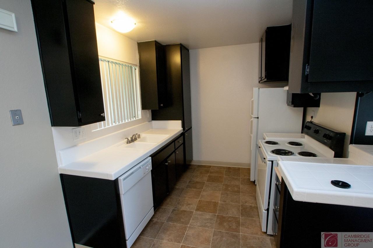 414 S. Lincoln Ave - Photo 4 of 10