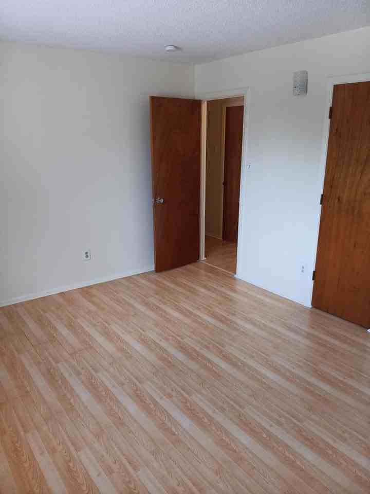 6308 Jo Ann Pl Ne - Photo 7 of 13