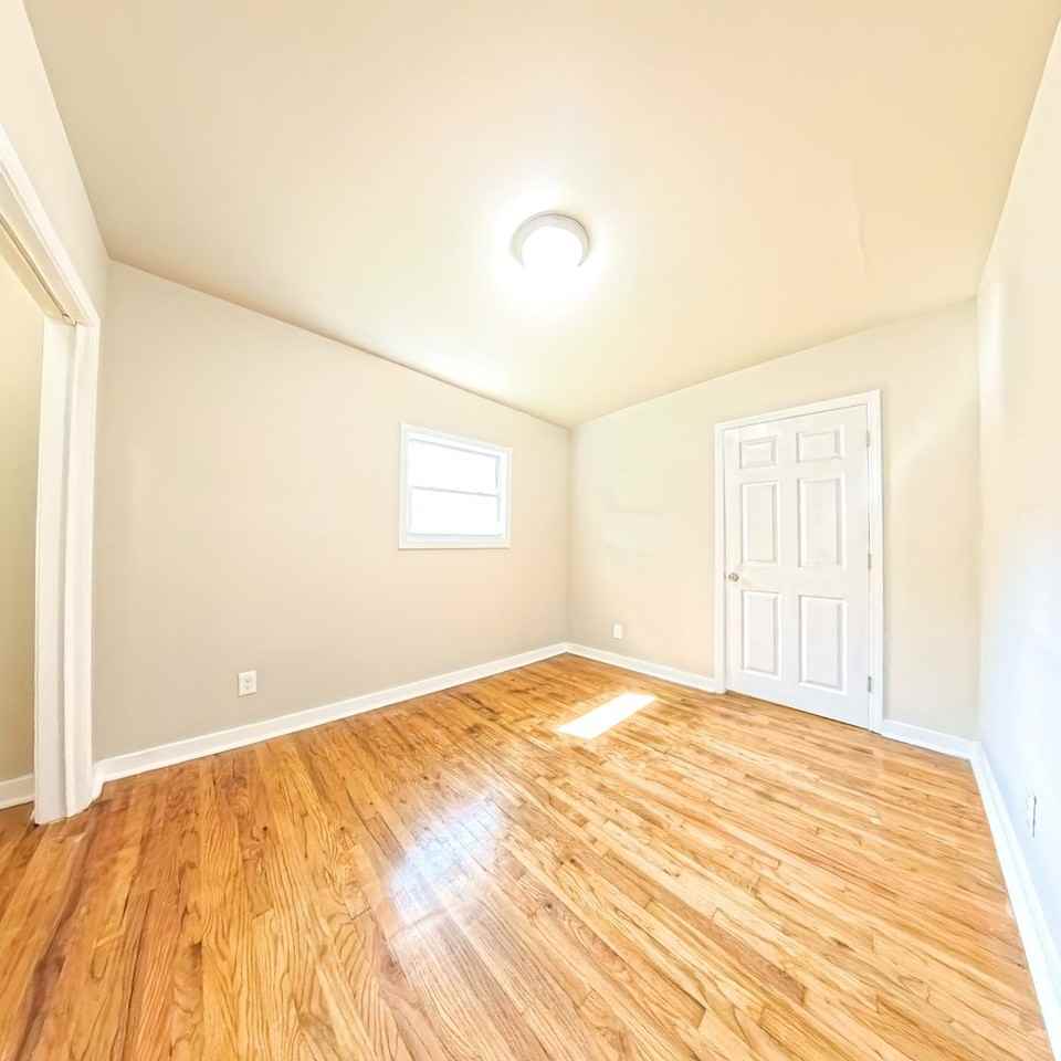 1201 Bundy St - Photo 6 of 14
