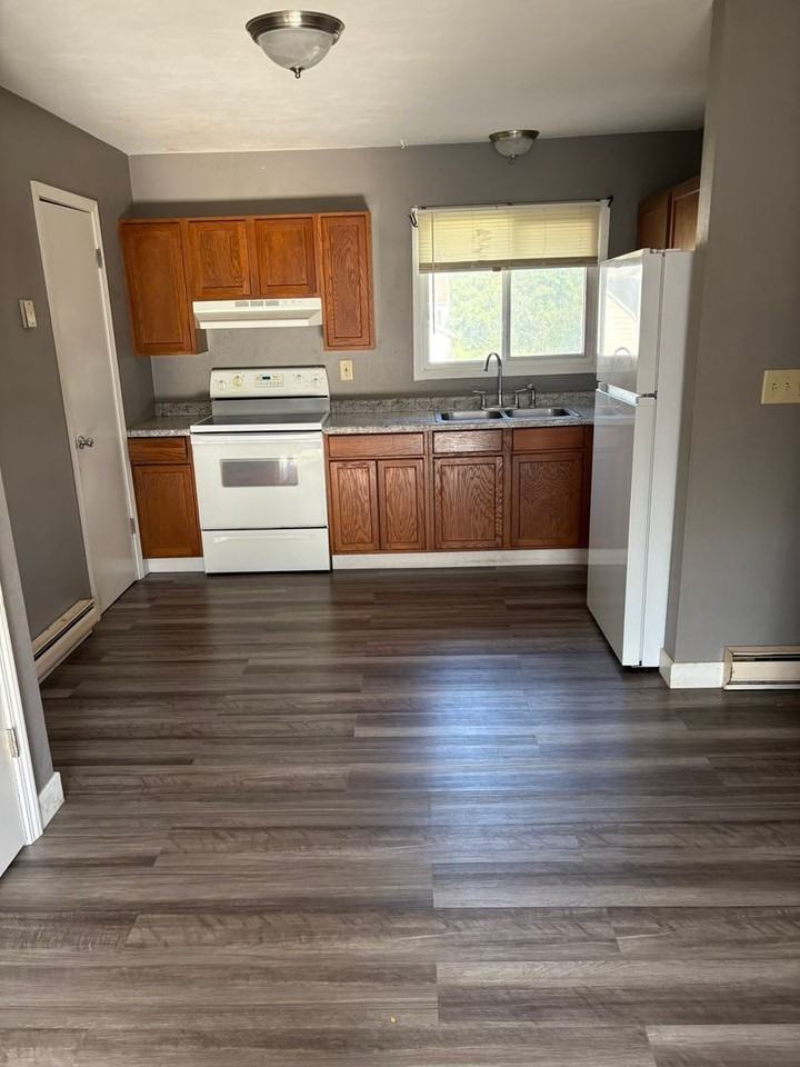 523 Belknap Street #1 - Photo 3 of 10