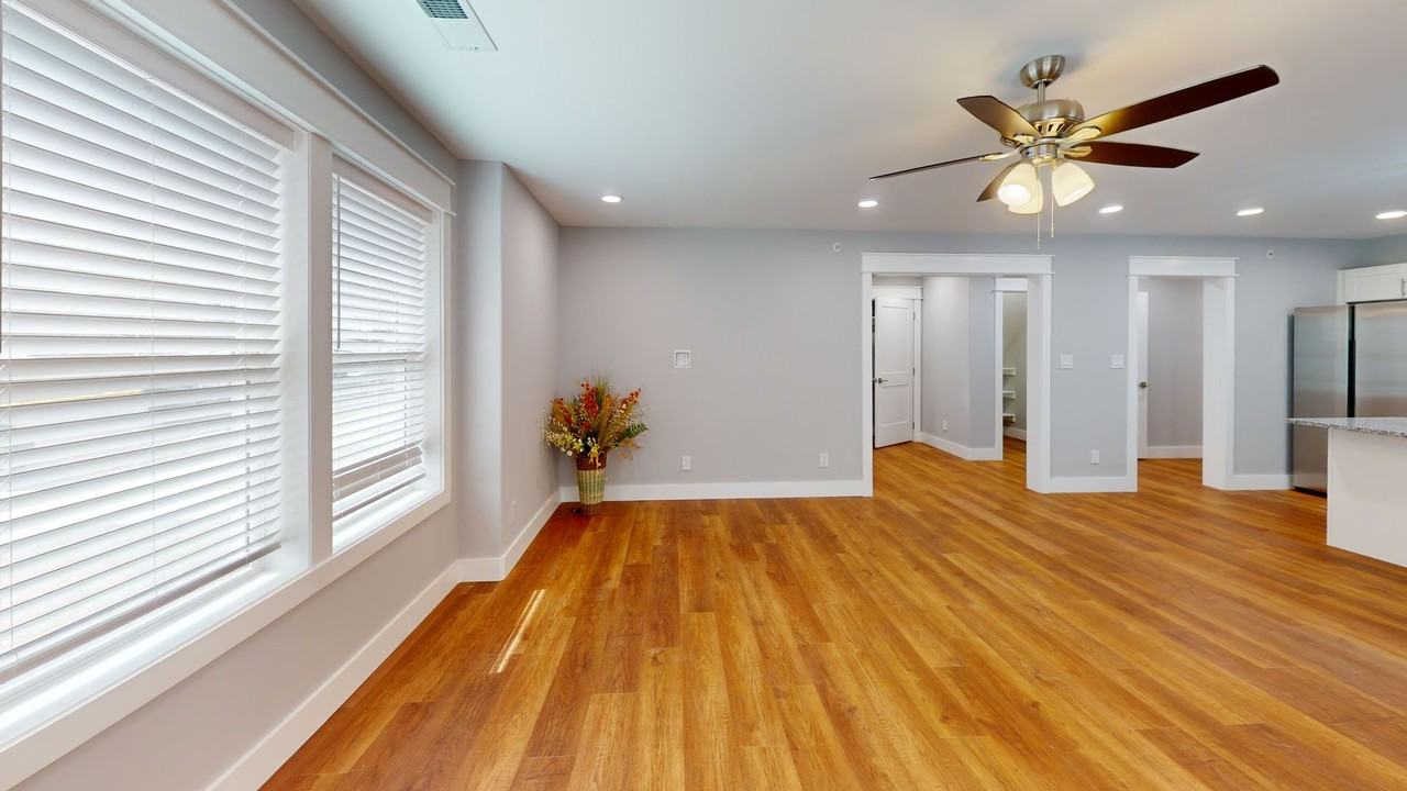 1315 Forest Ave #102 - Photo 5 of 26