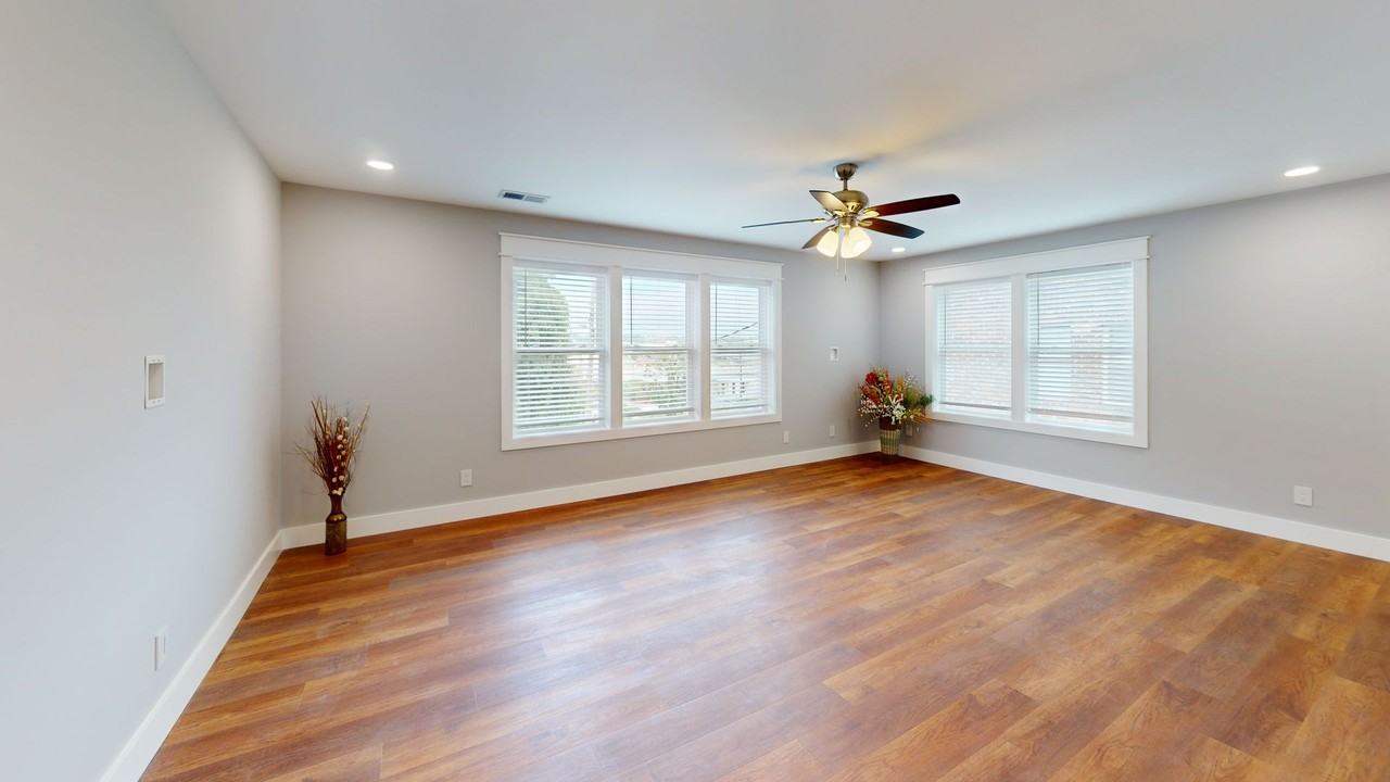1315 Forest Ave #102 - Photo 7 of 26