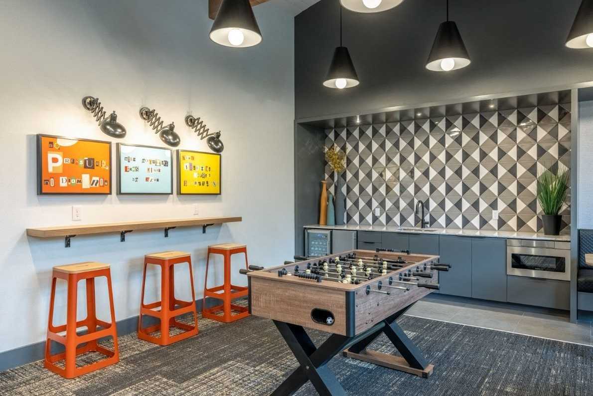 Meridian Pointe - Photo 6 of 24