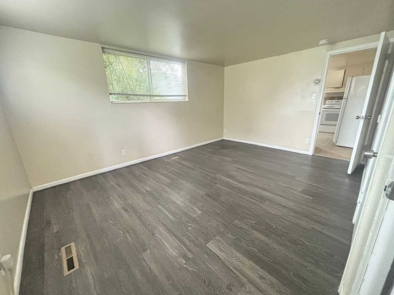 742 Wasatch 4 Plex - Photo 6 of 29