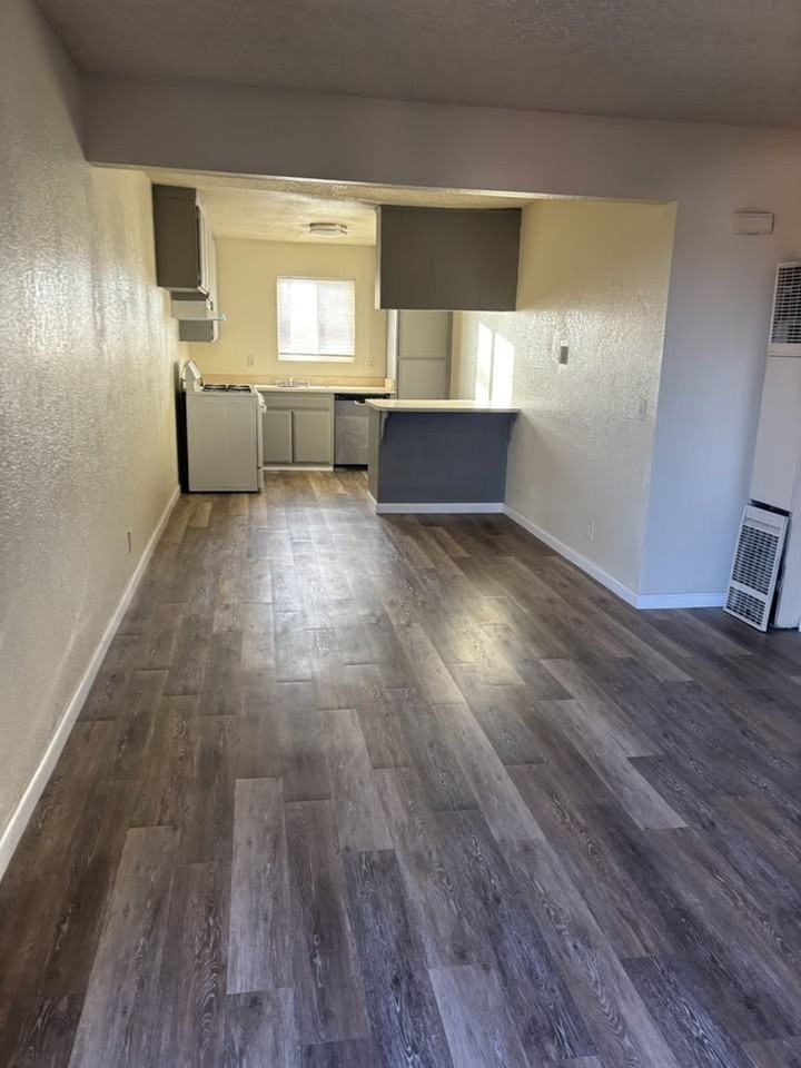 Five-Plex Complex 2 & 1 Bedroom/1 Bath Apartments With Detached Garages! - Photo 3 of 5