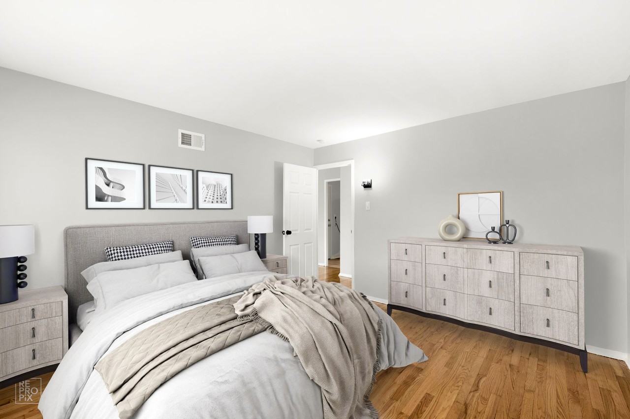 Oakwood - Photo 7 of 32