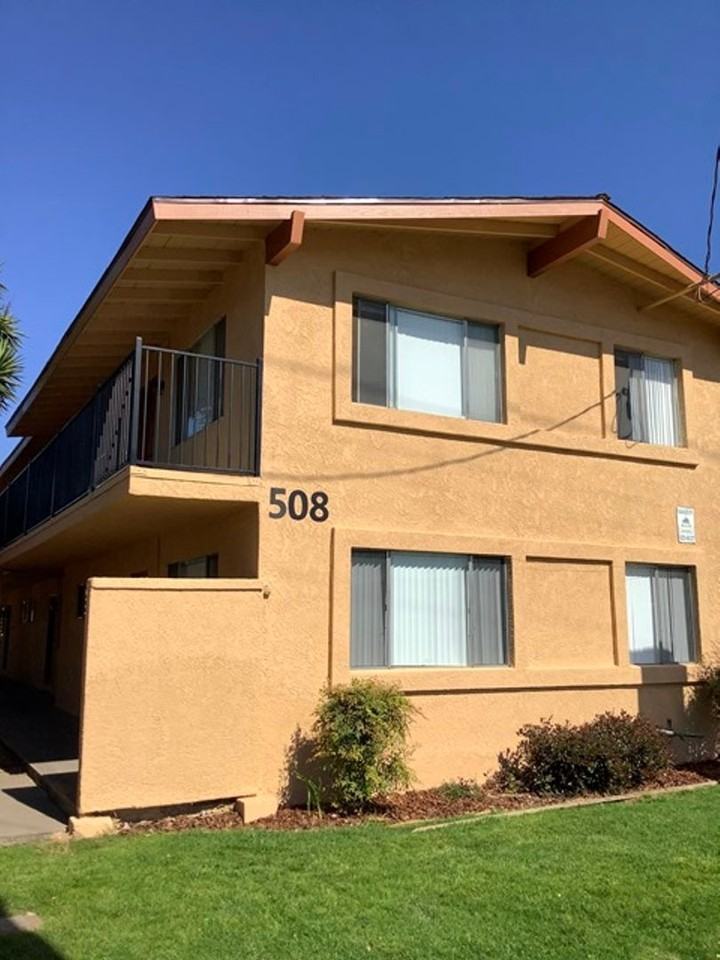 508 South Oakley Avenue #H - Photo 2 of 14