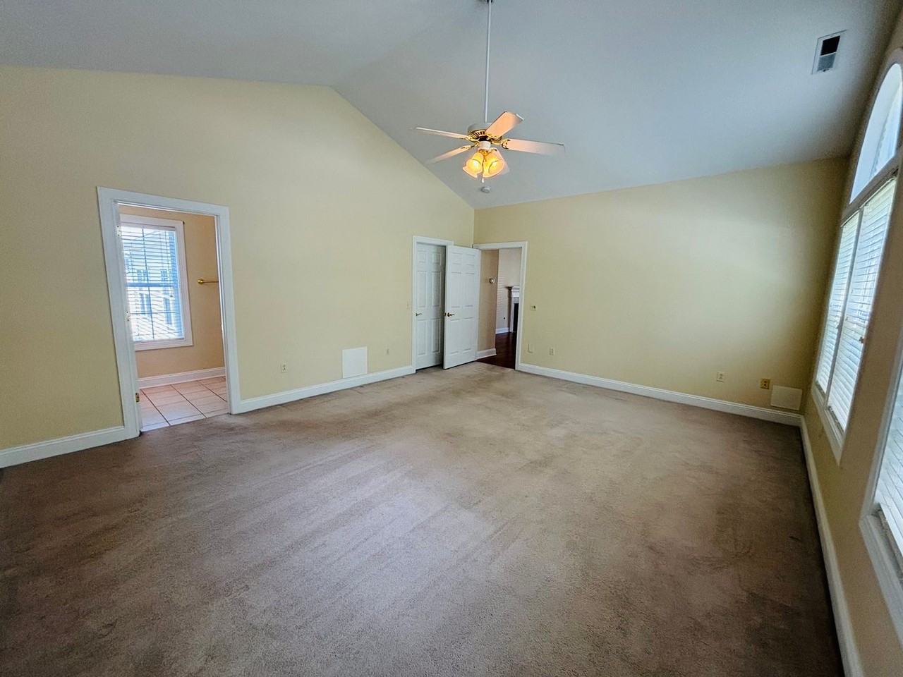 1733 Lions Dr - Photo 7 of 20