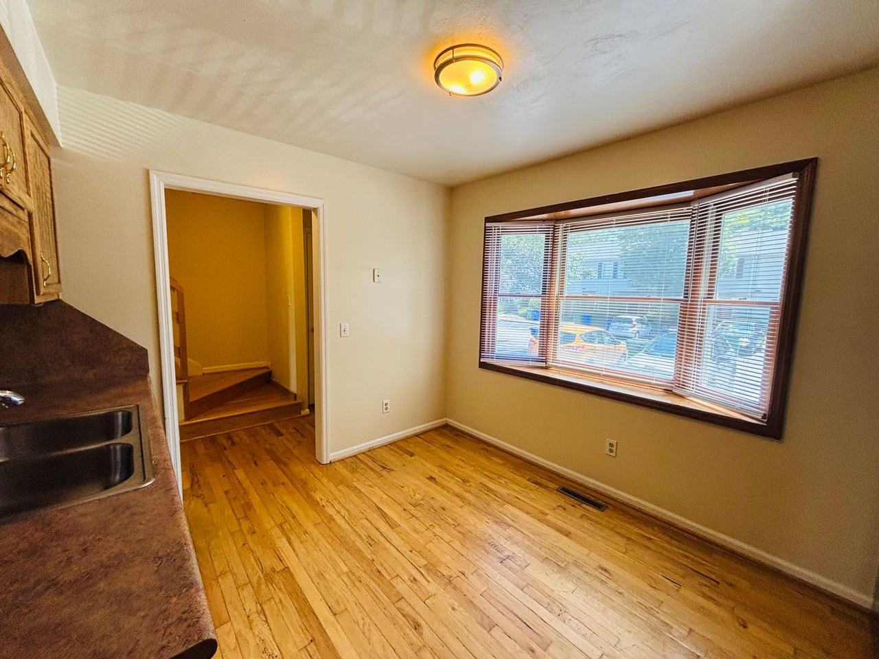 2502 Ridge Rd - Photo 4 of 29