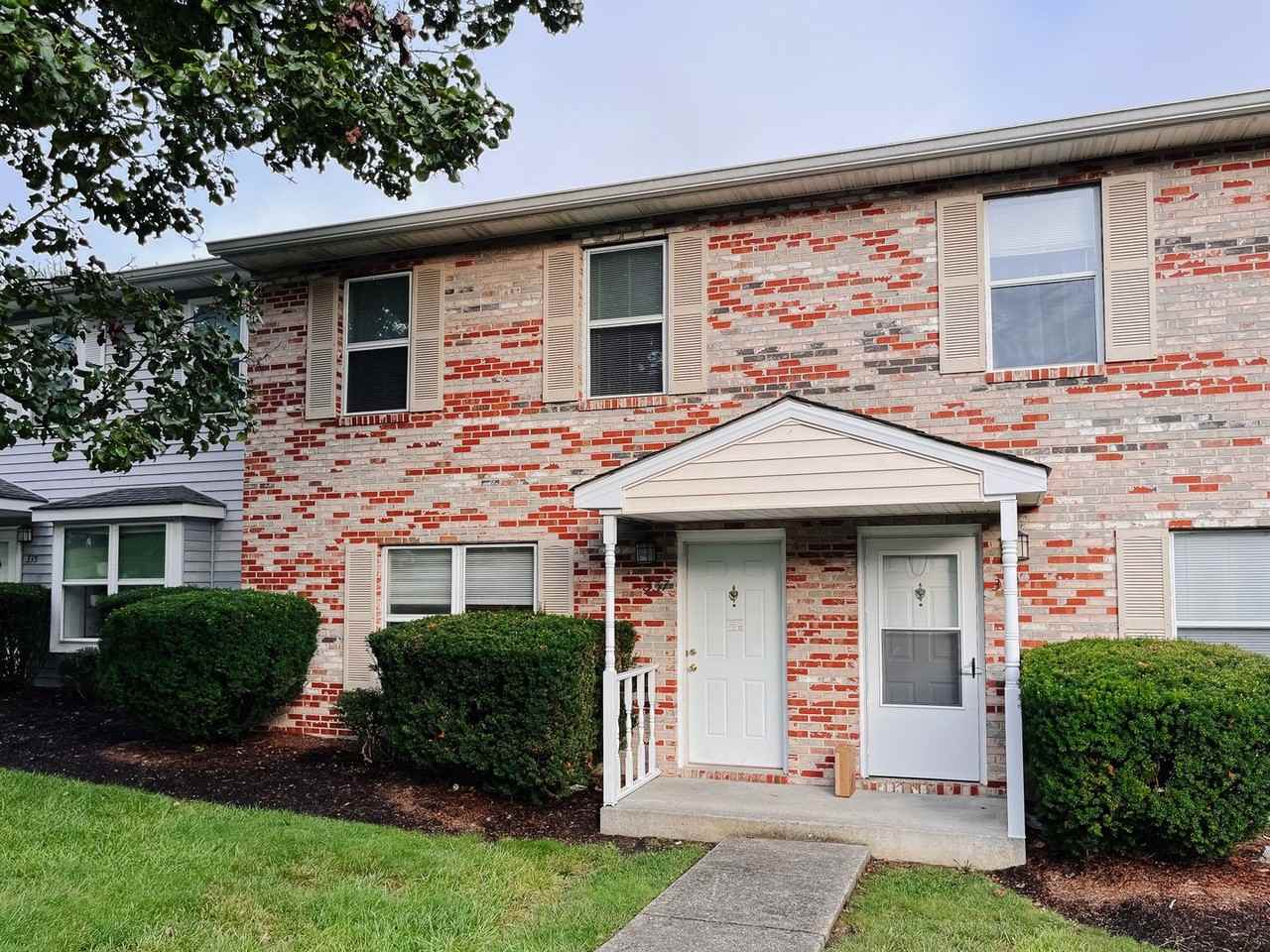 337 Pheasant Run Ct - Photo 2 of 3