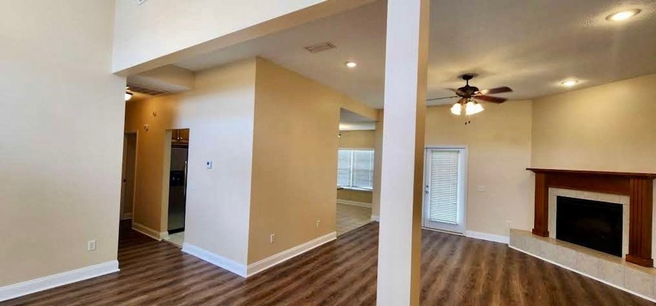 2712 Camryns Court - Photo 2 of 50