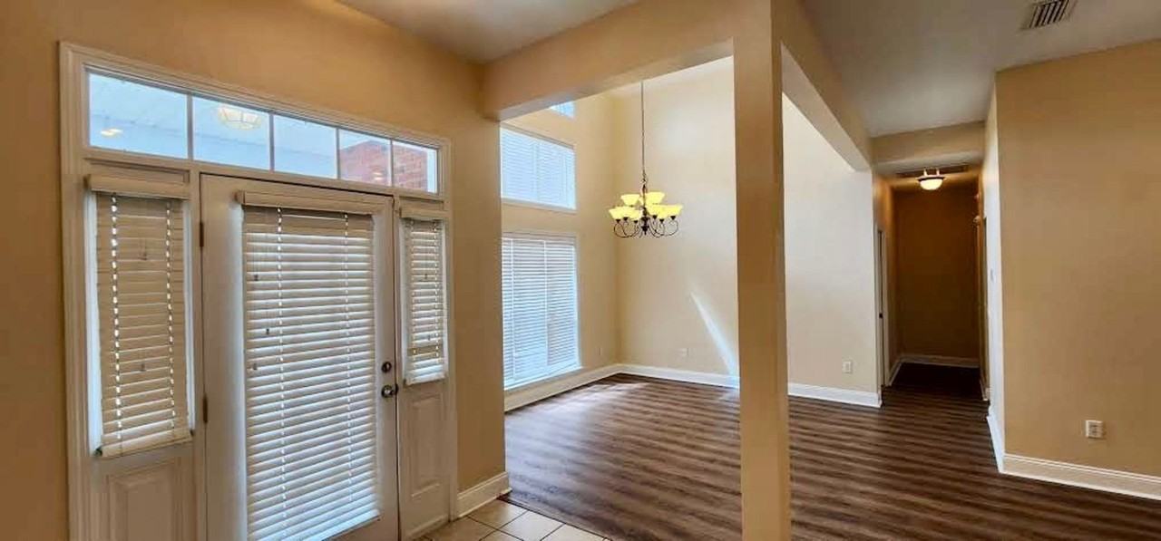 2712 Camryns Court - Photo 4 of 50