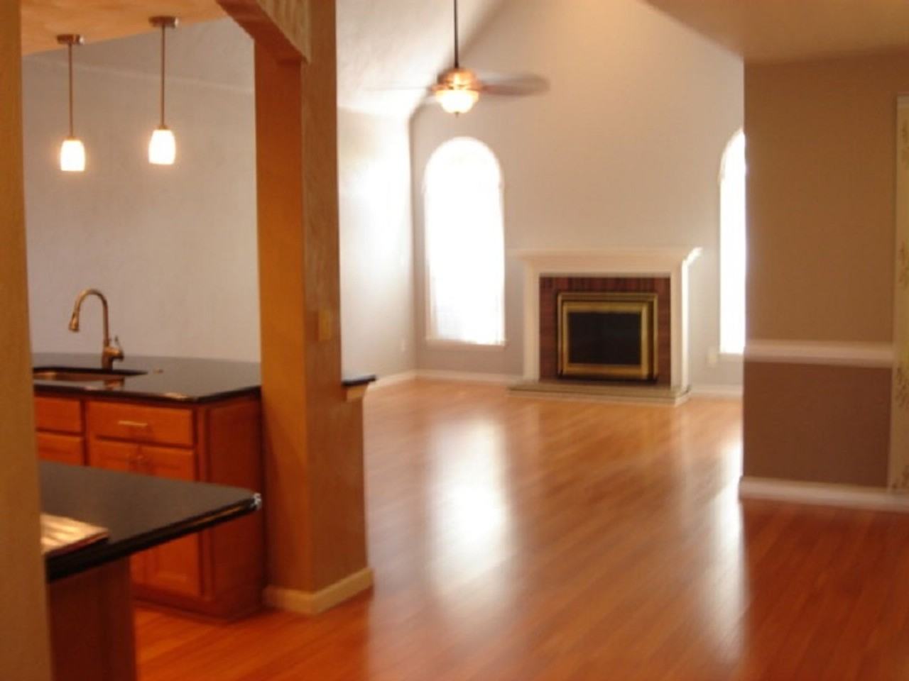 1025 Rolling Point Ct - Photo 3 of 23