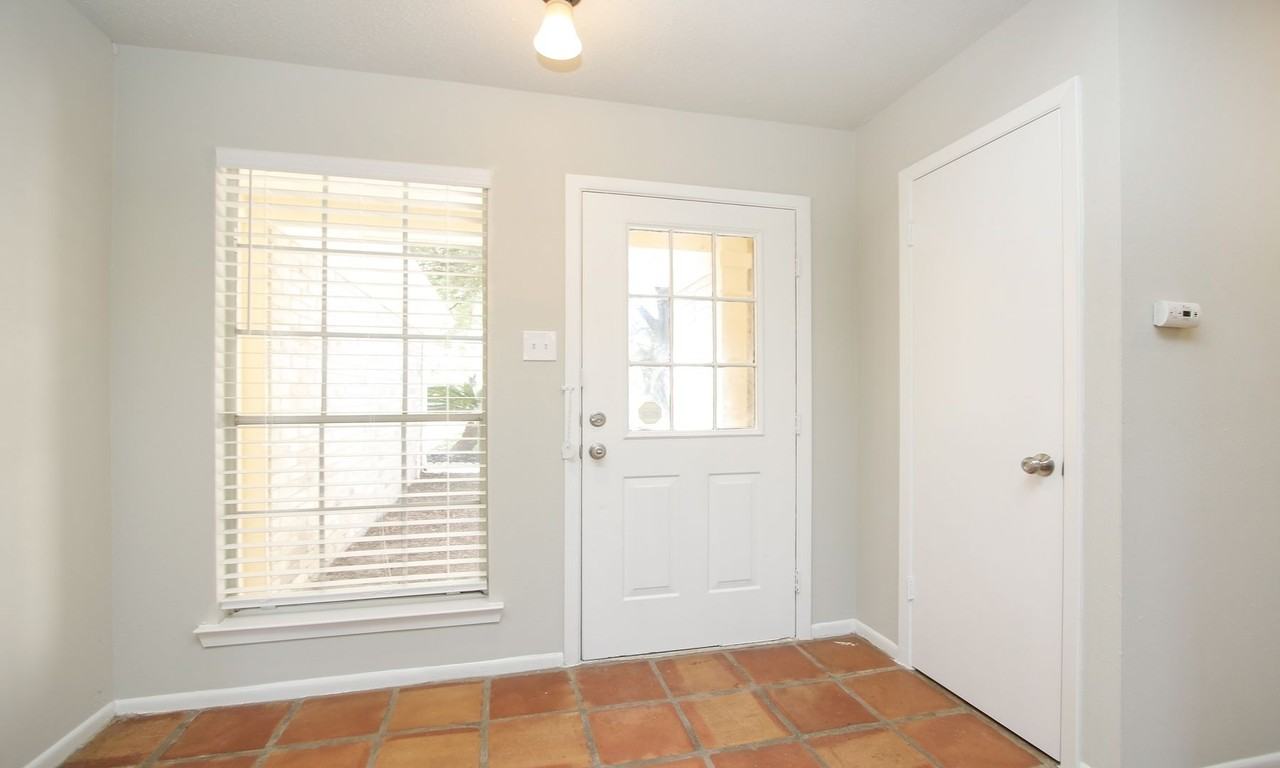13303 Hampton Falls Dr - Photo 4 of 32