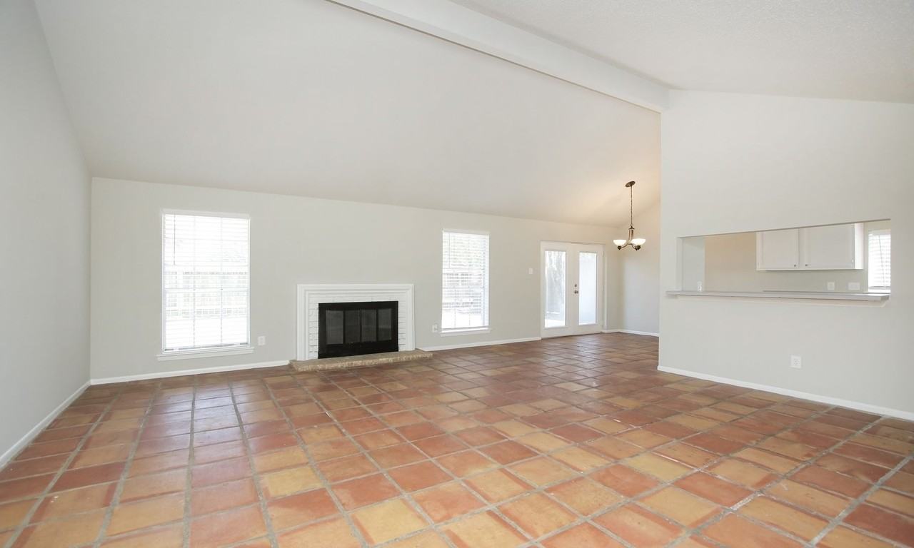 13303 Hampton Falls Dr - Photo 5 of 32