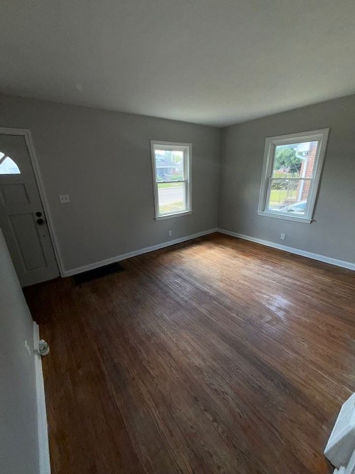 1108 Bellemeade Ave - Photo 2 of 9