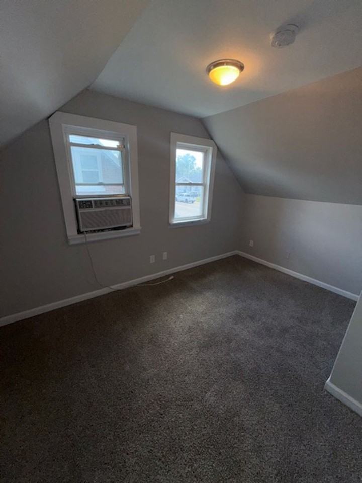 1108 Bellemeade Ave - Photo 6 of 9