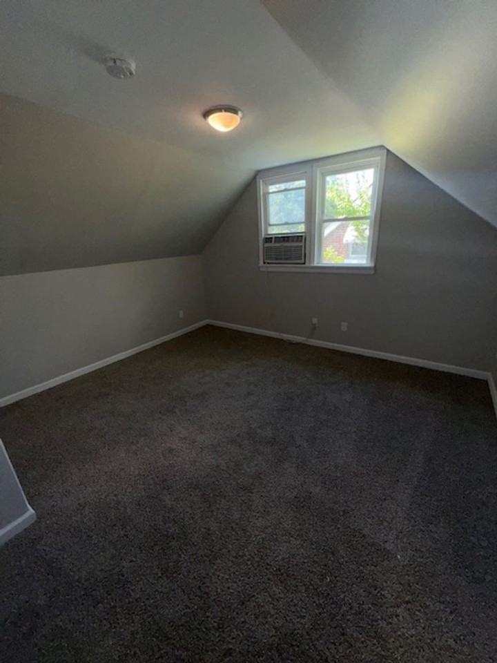 1108 Bellemeade Ave - Photo 7 of 9