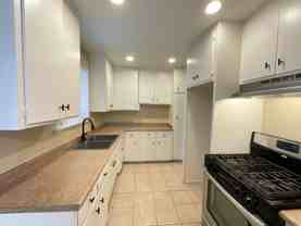 536 E Chalynn Cir - Photo 1 of 1