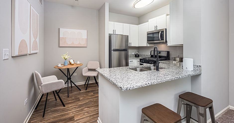 Woodlake Apartments - Photo 4 of 25