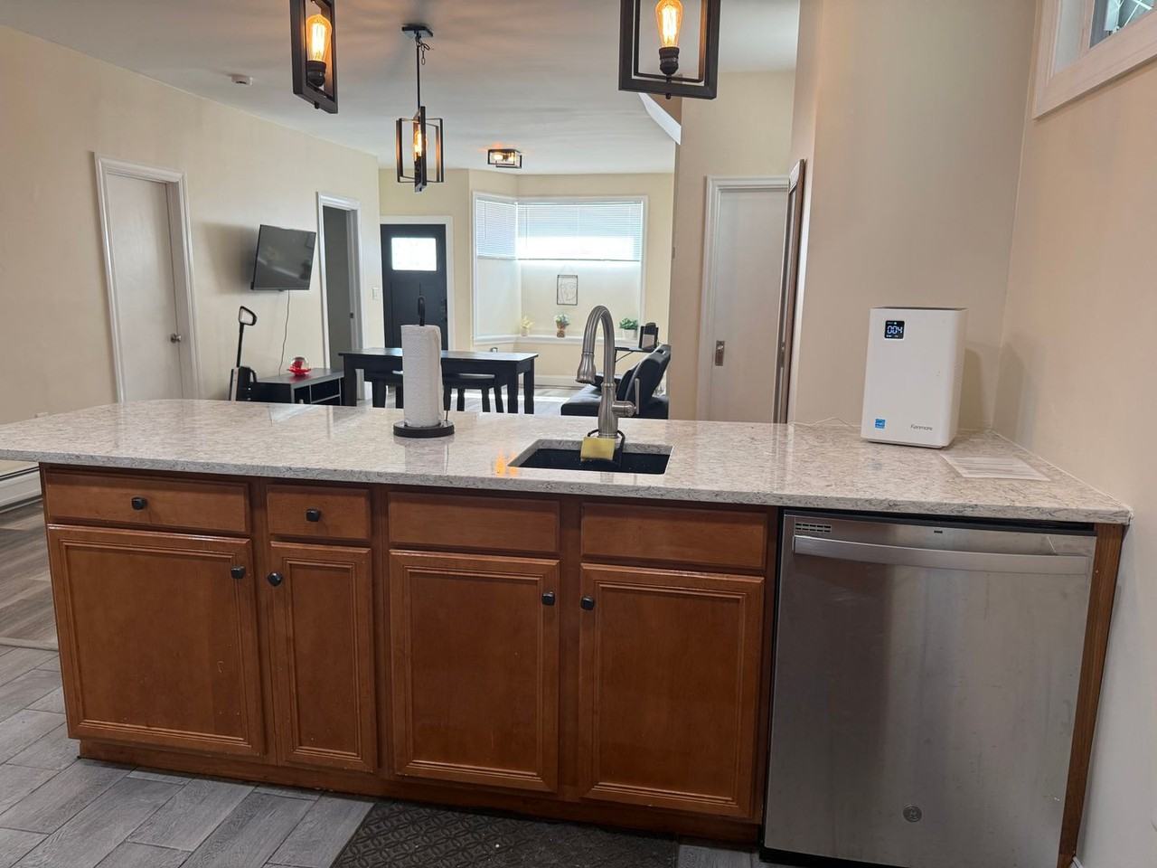 51 Seymour Street - Photo 2 of 15