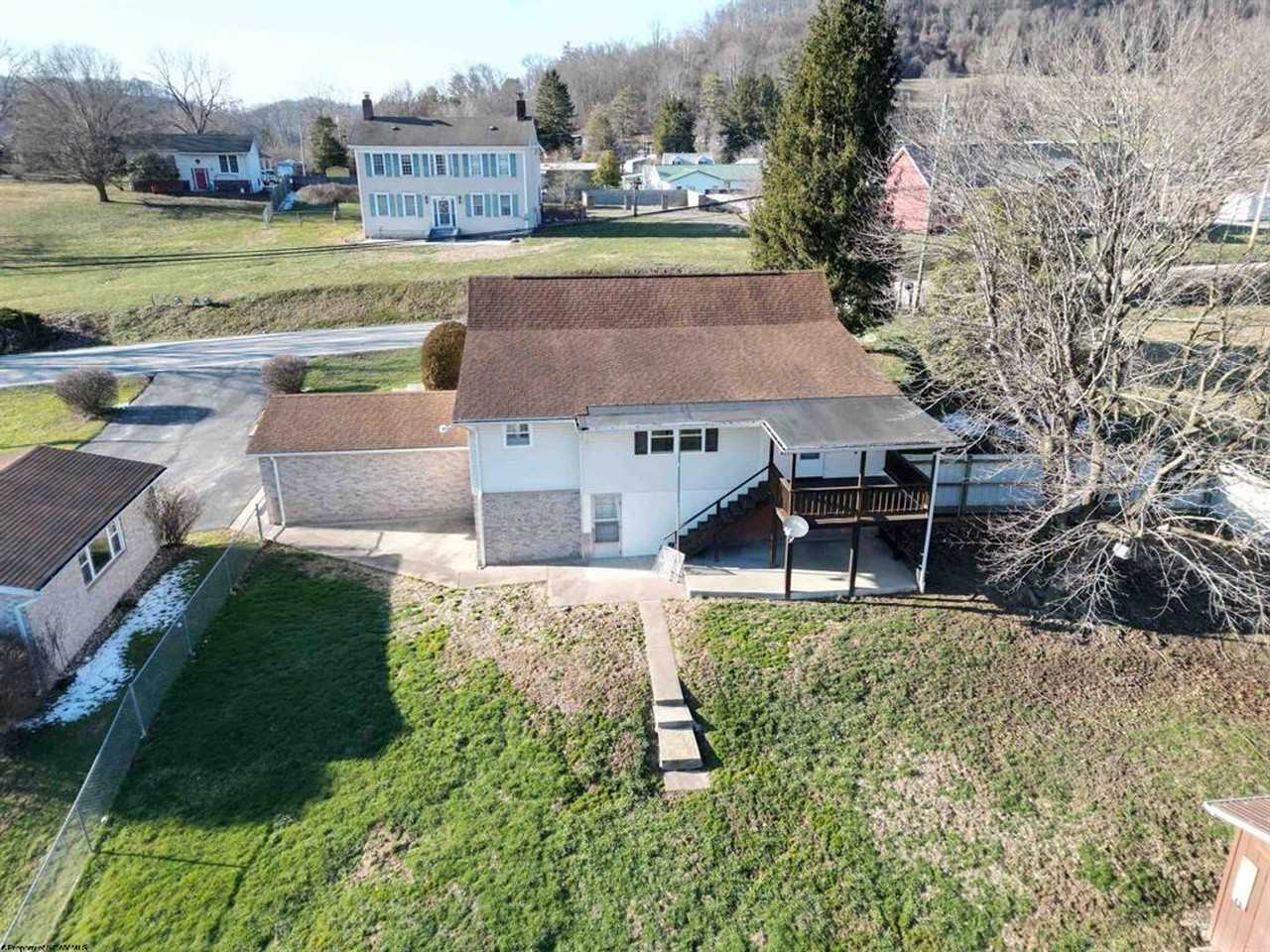 3508 Old Mill Rd - Photo 3 of 21