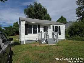 227 Nadine St - Photo 1 of 1