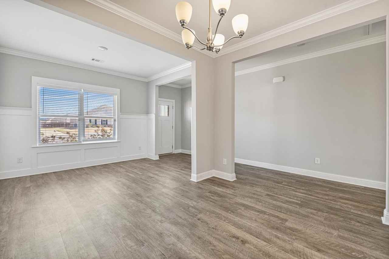 5619 Wyatt Ct - Photo 7 of 41