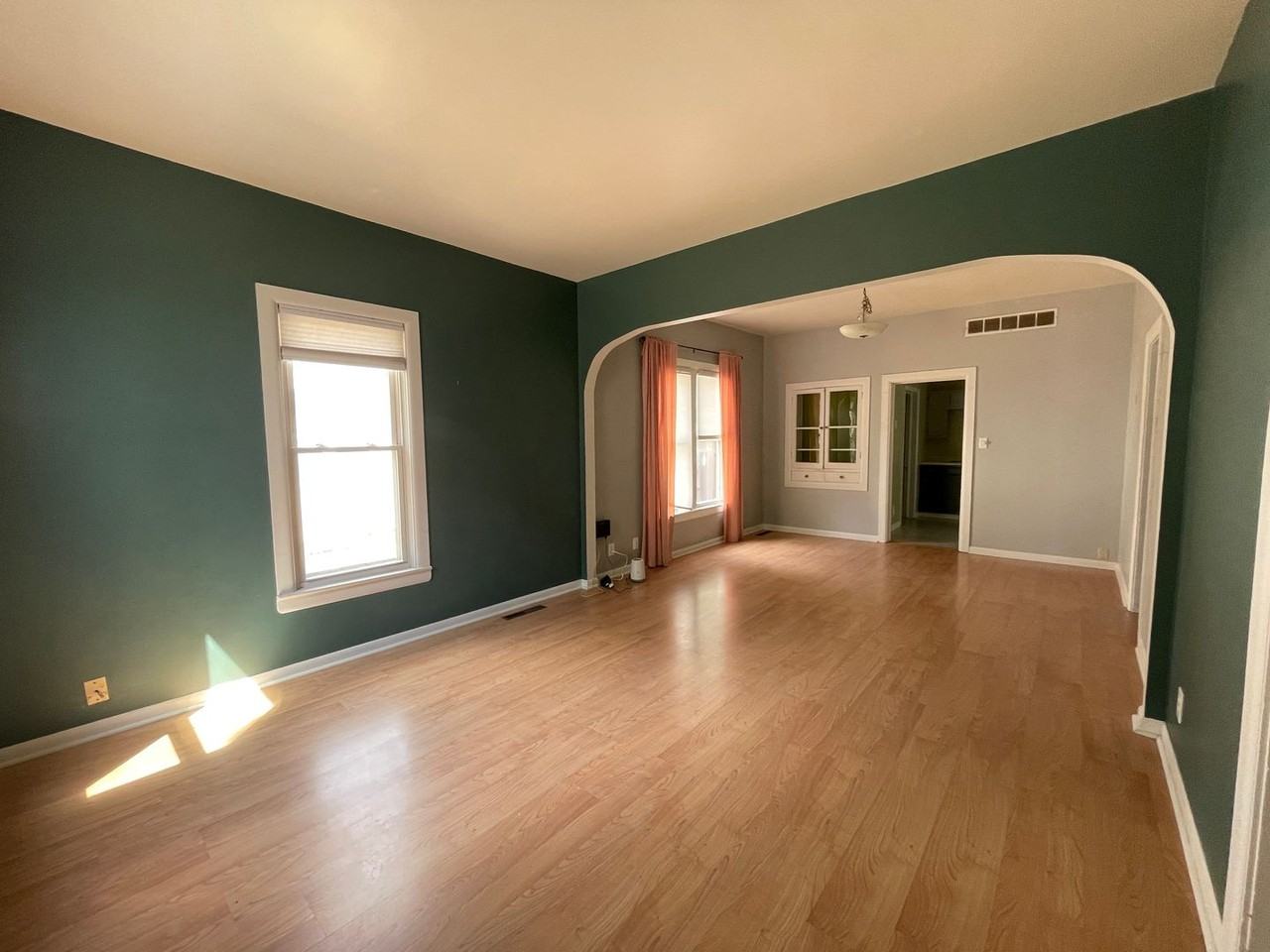 904 N 16th St - Photo 3 of 28