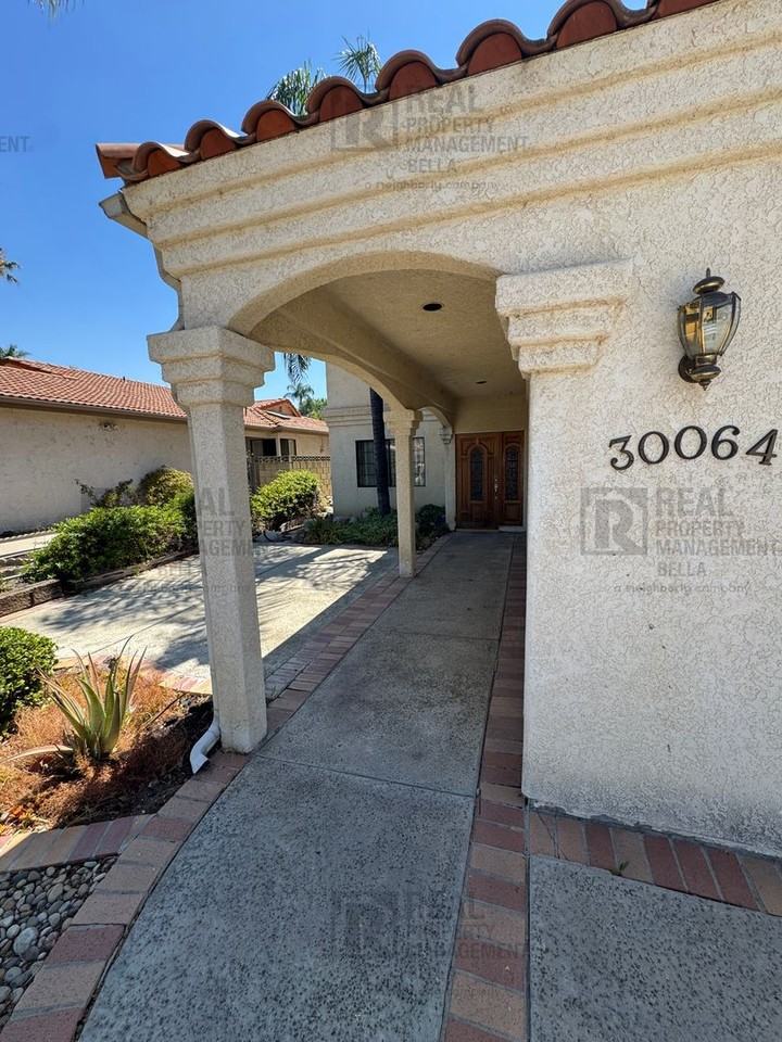 30064 Boat Haven Dr - Photo 3 of 50