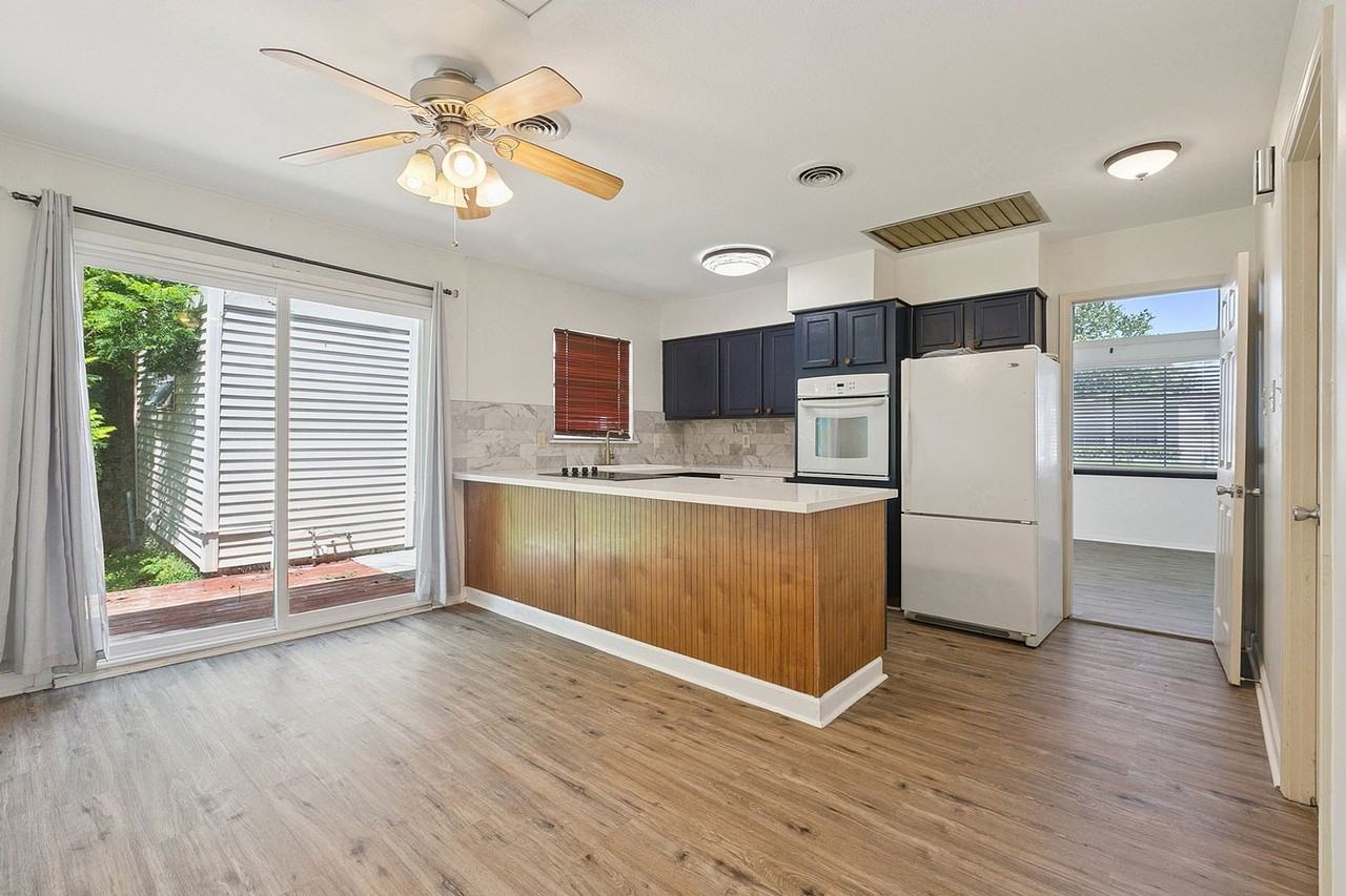 5700 Boutall Street - Photo 4 of 12