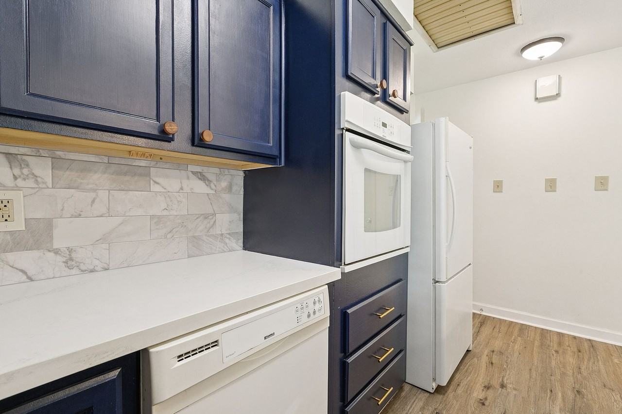 5700 Boutall Street - Photo 6 of 12