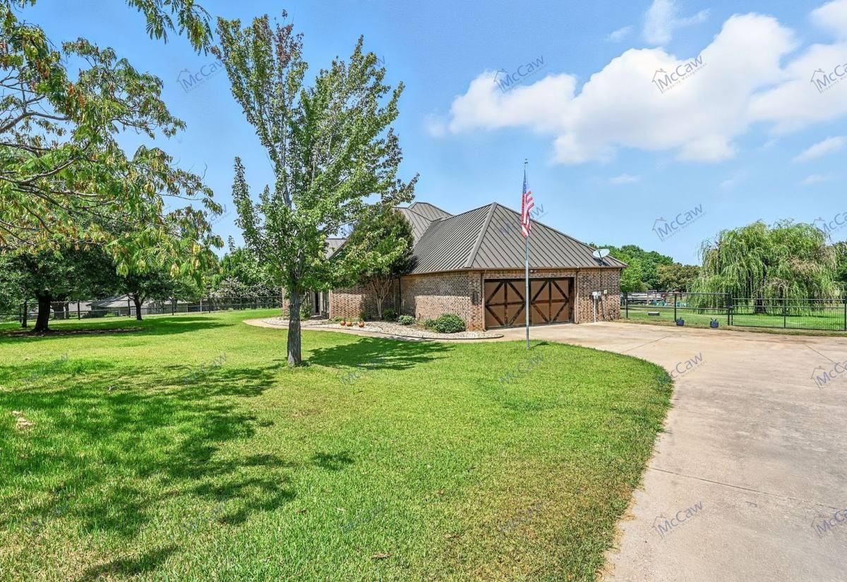 4405 Garden Dr - Photo 2 of 10