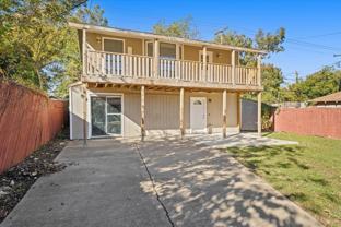 927 & 929 S Rosemont Ave - Photo 1 of 1