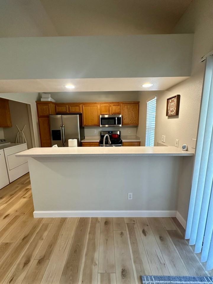 3228 Lyndsey Ln - Photo 7 of 24