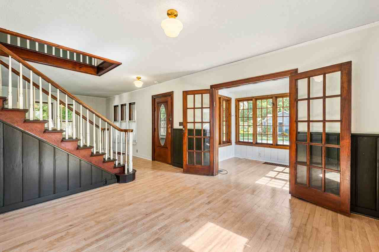 7620 Fase St Se - Photo 3 of 49