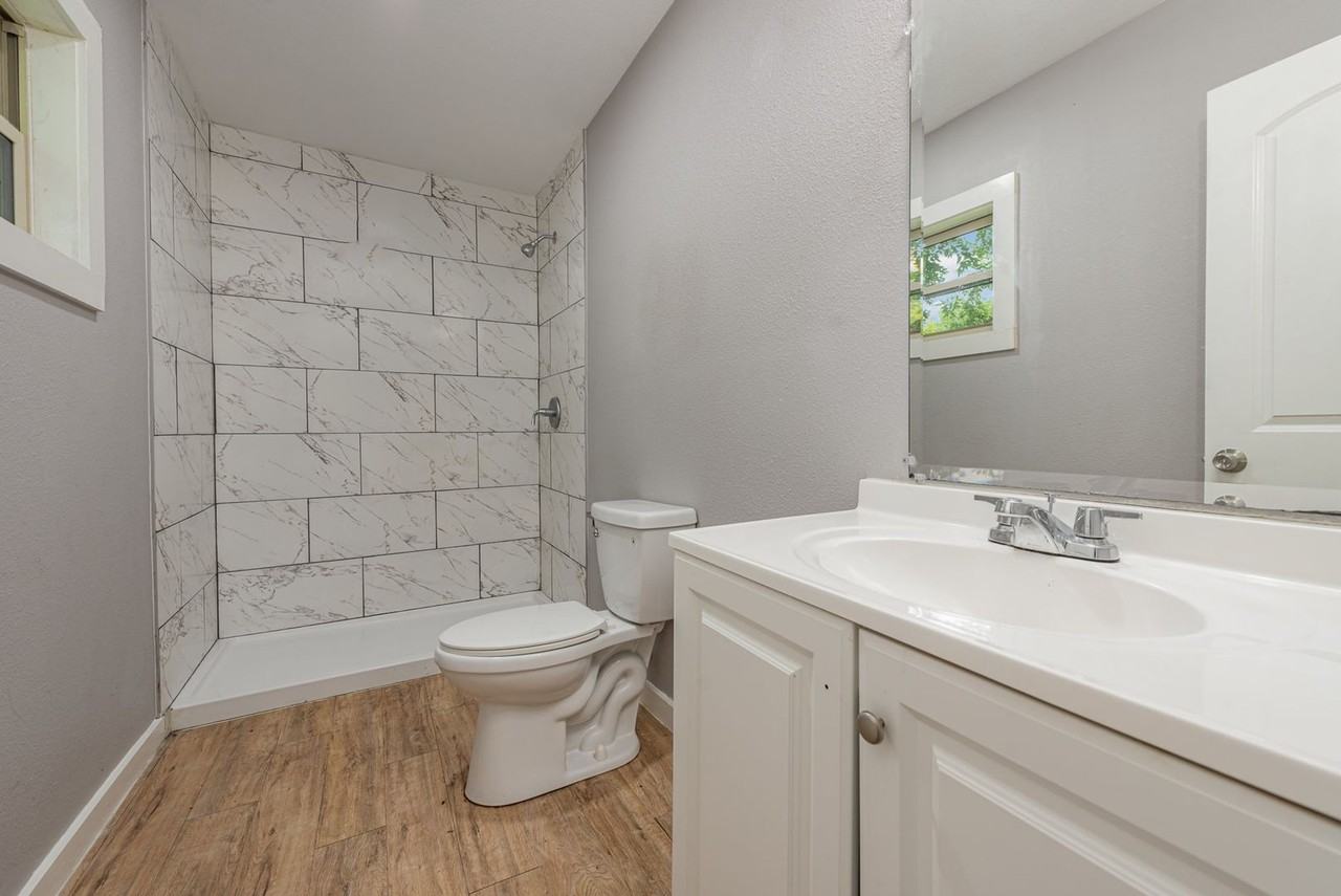 8323 Lapanto Ln - Photo 7 of 11