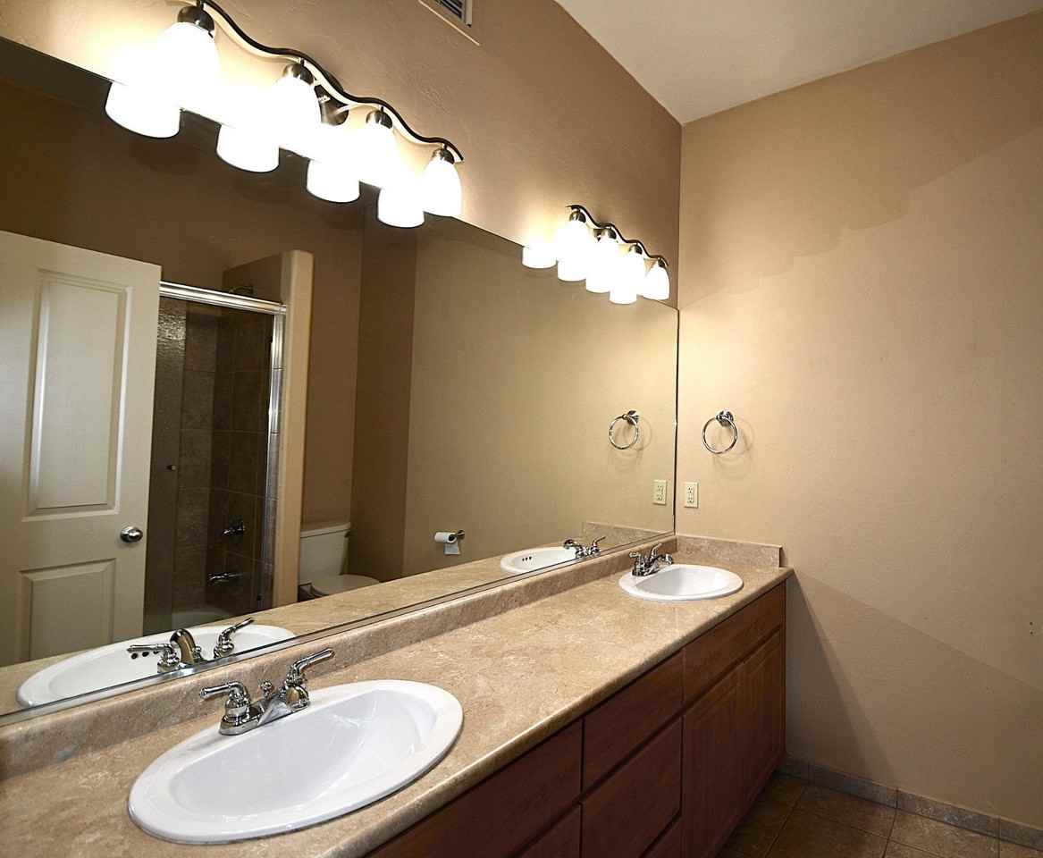 1455 W. Kilburn St. - Photo 5 of 8