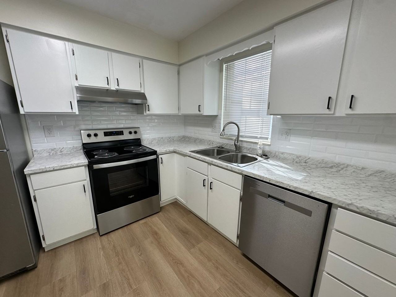 37 Campbell Dr - Photo 5 of 14